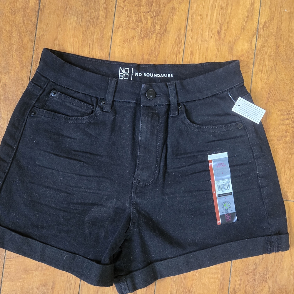 No Boundaries Women's Dark Jean Shorts